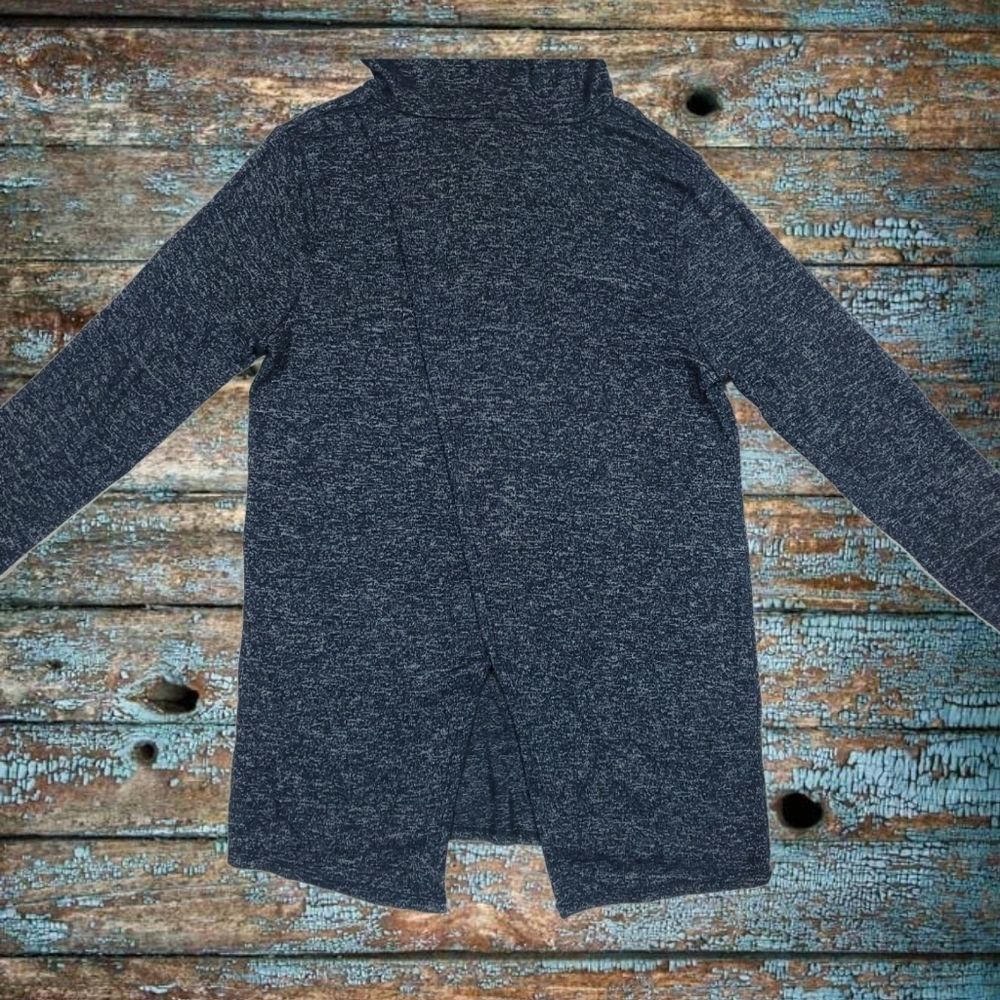 ABERCROMBIE & FITCH KIDS TOP - Picture 4 of 4